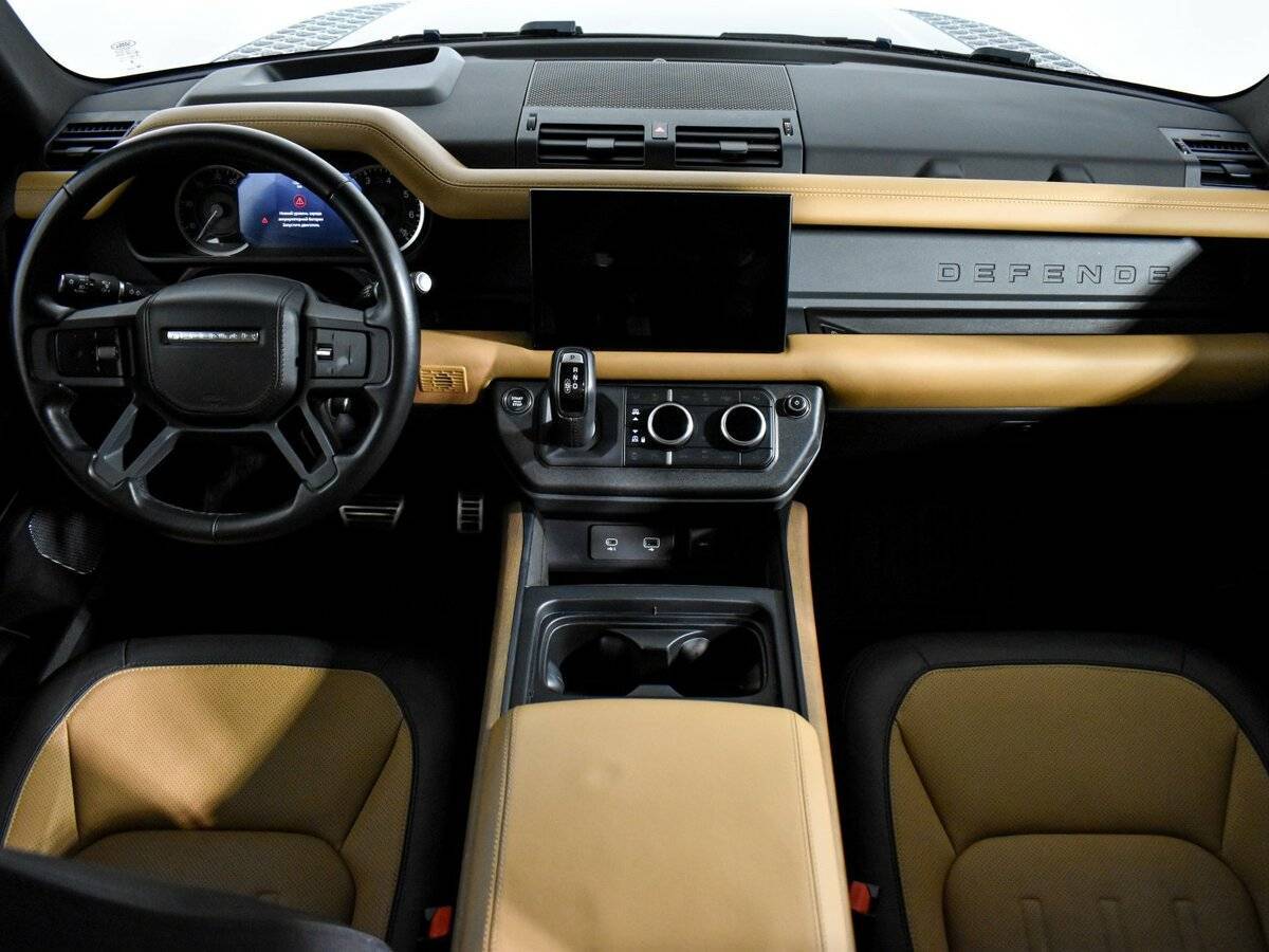 Land Rover Defender с пробегом — 2023 год. Фото: #13
