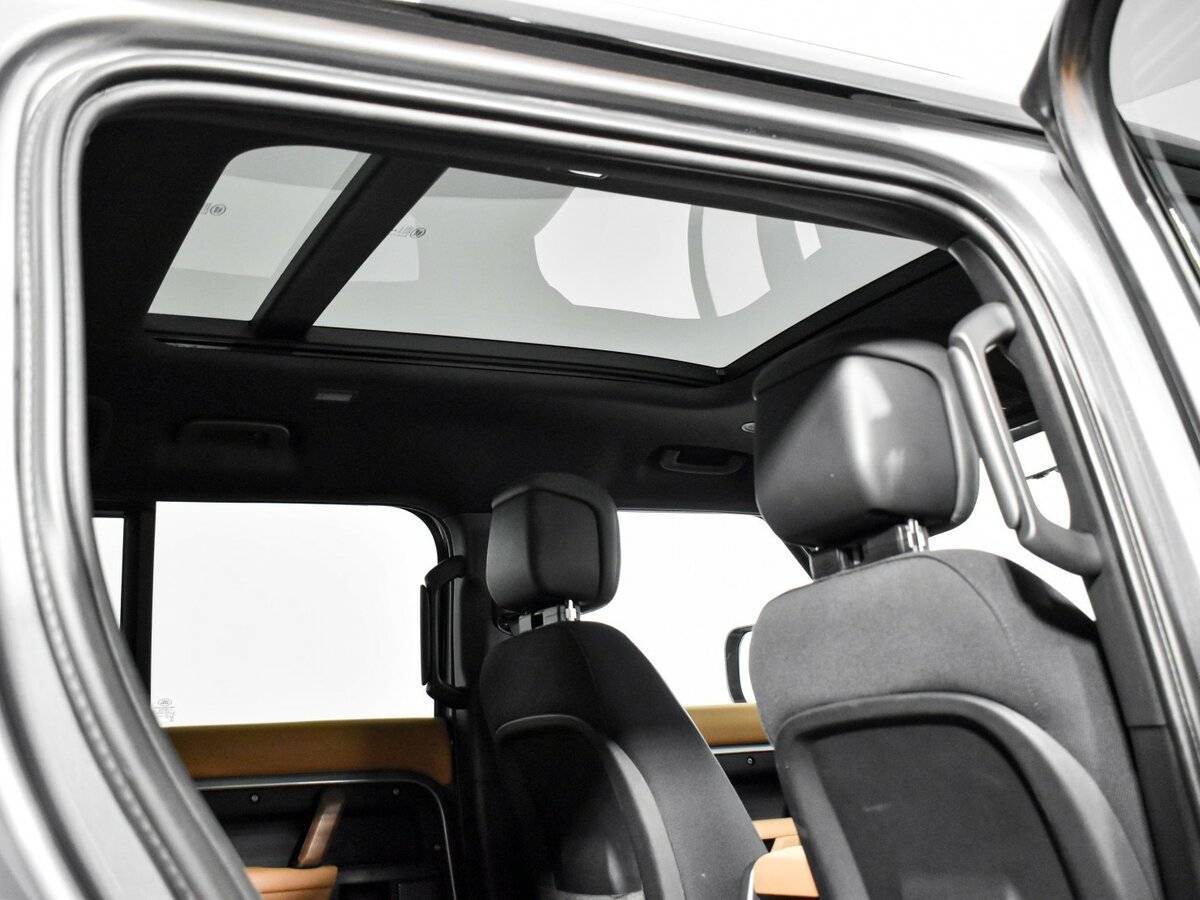Land Rover Defender с пробегом — 2023 год. Фото: #19