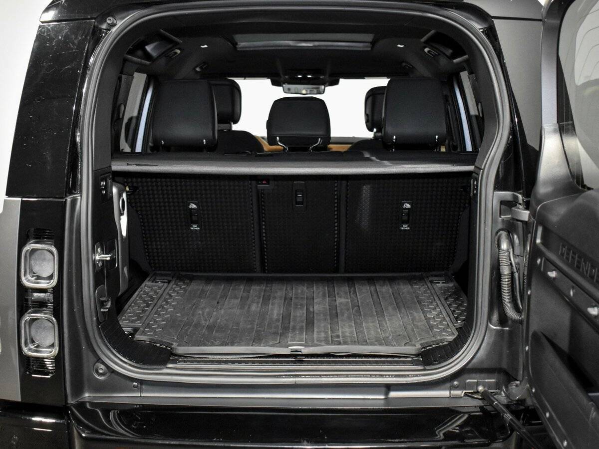 Land Rover Defender с пробегом — 2023 год. Фото: #20