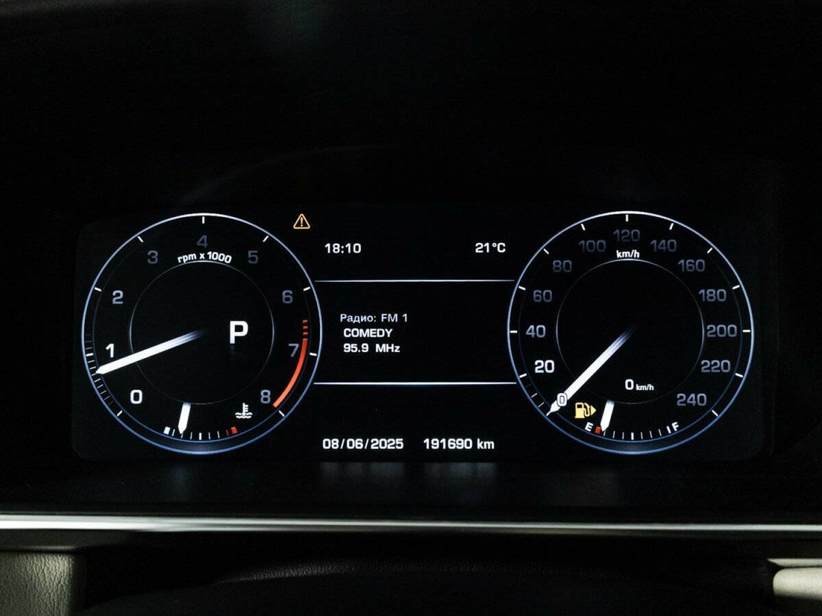 Land Rover Range Rover Sport с пробегом — 2013 год. Фото: #11