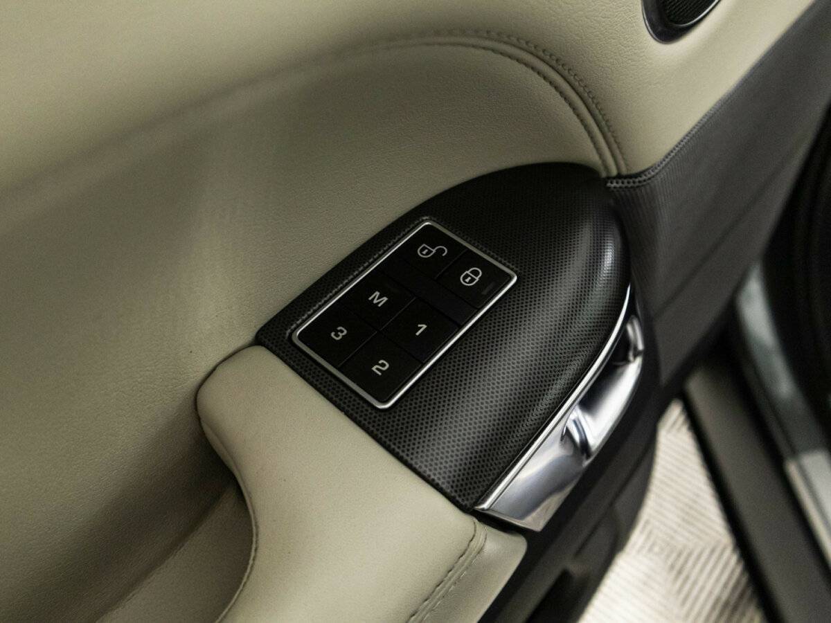 Land Rover Range Rover Sport с пробегом — 2013 год. Фото: #17