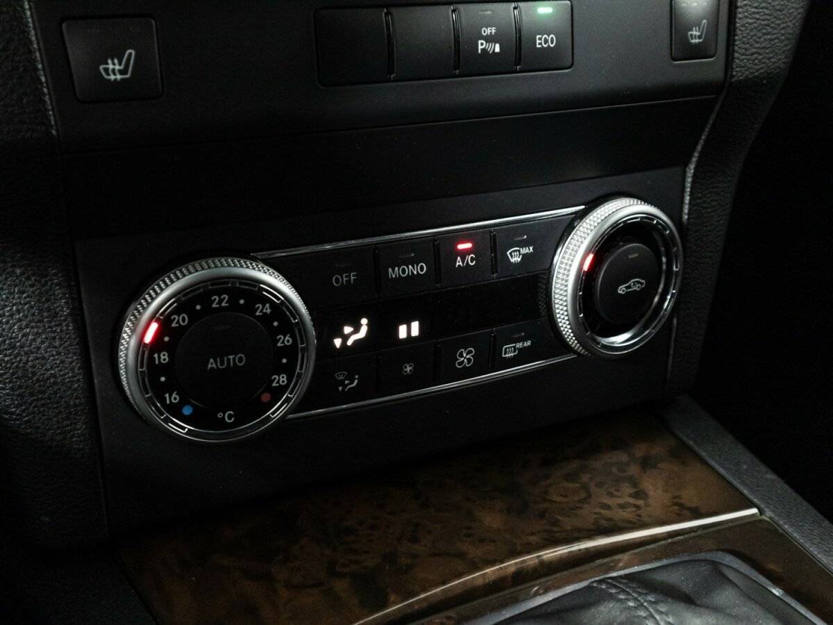 Mercedes-Benz GLK-Класс с пробегом — 2011 год. Фото: #14