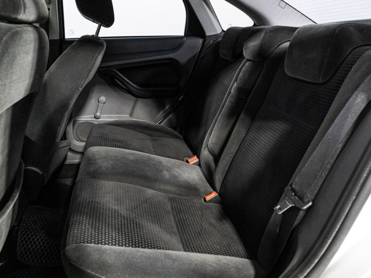 Ford Focus с пробегом — 2007 год. Фото: #9