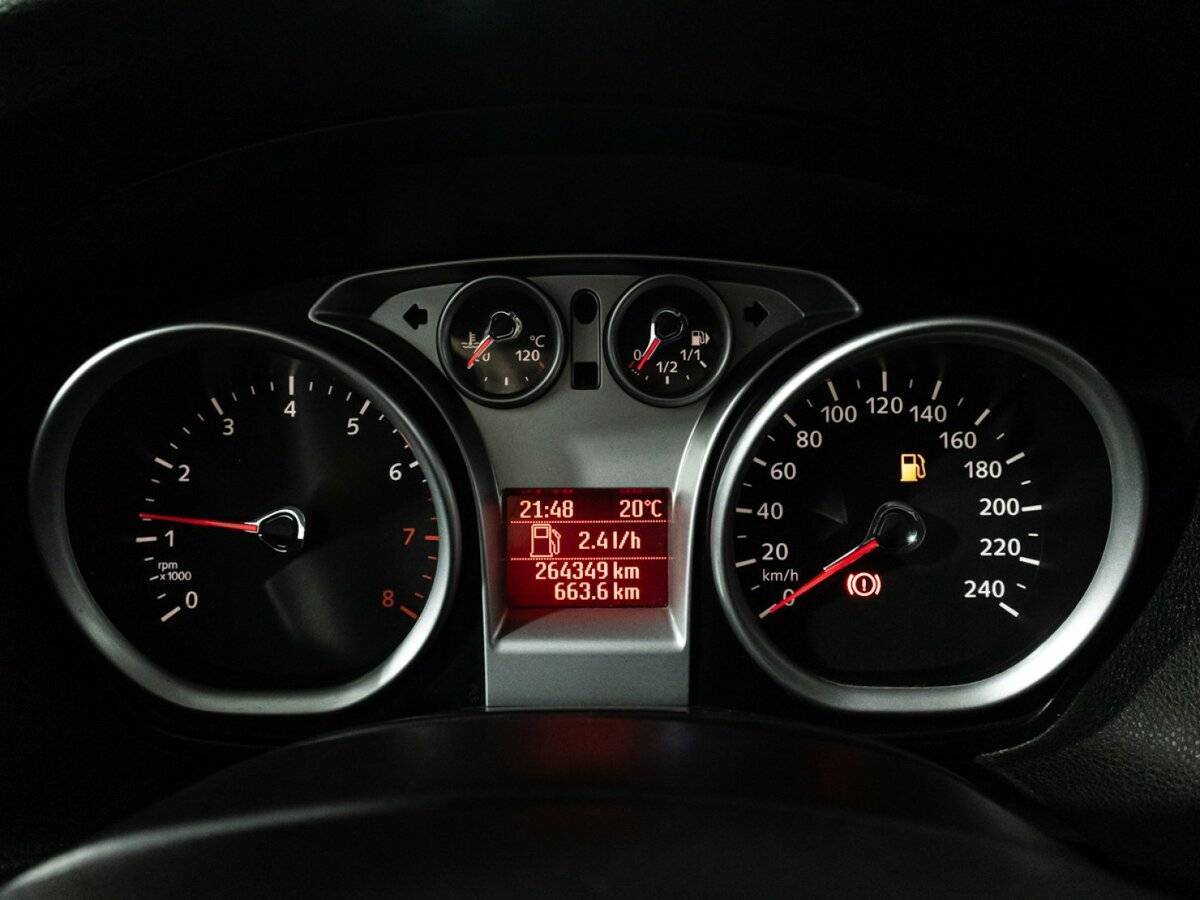 Ford Focus с пробегом — 2007 год. Фото: #11