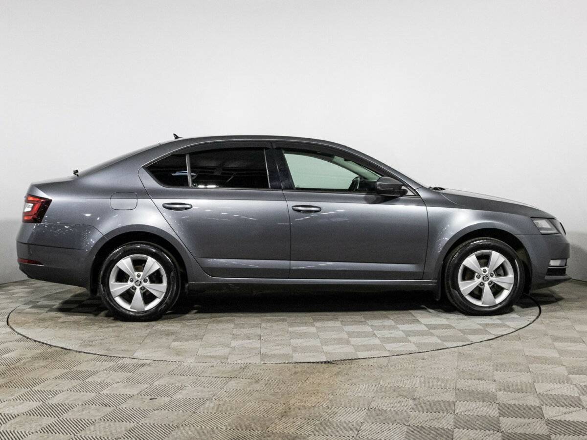 Skoda Octavia с пробегом — 2020 год. Фото: #3