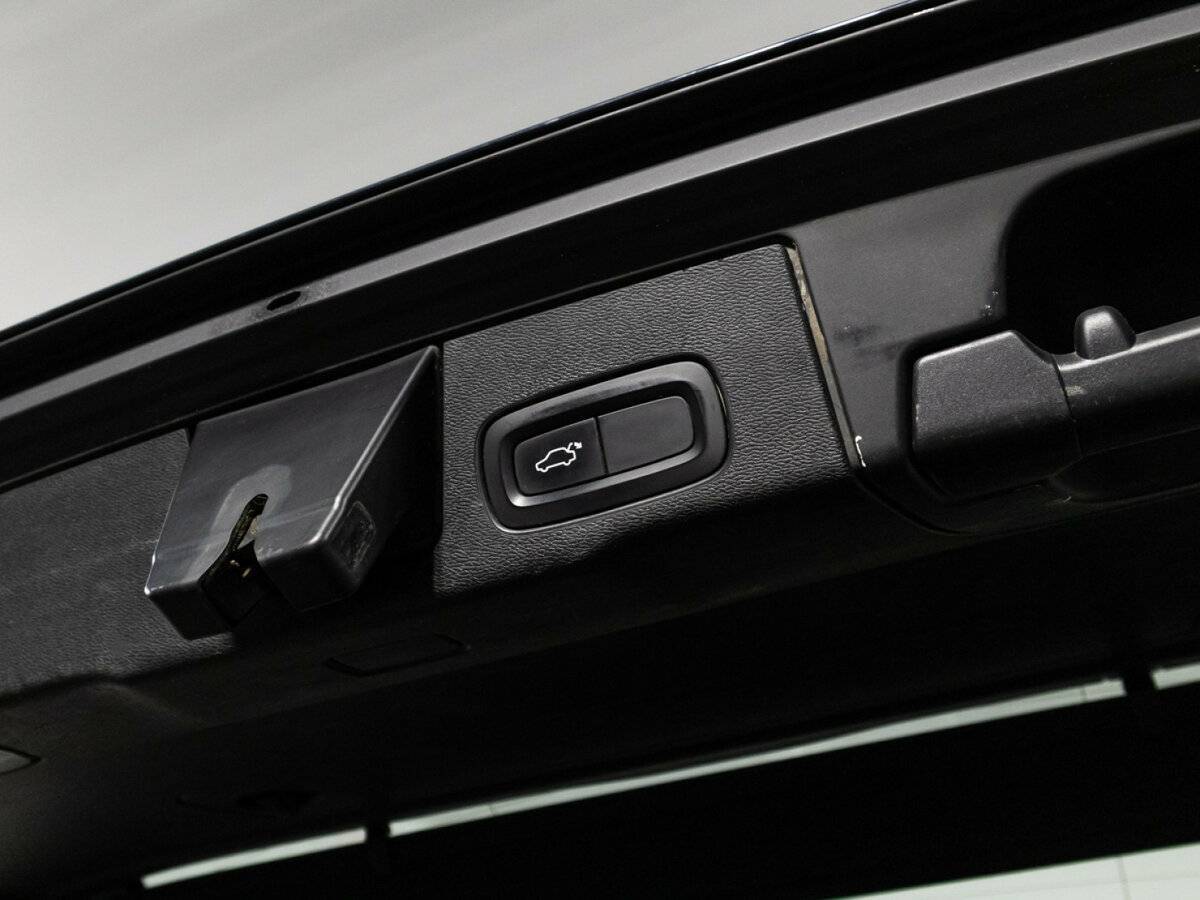 Volvo XC60 с пробегом — 2019 год. Фото: #14