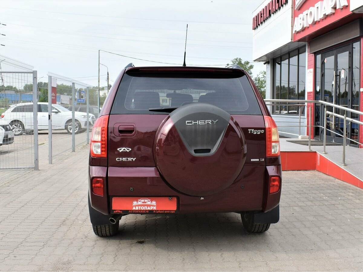 Chery Tiggo (T11) с пробегом — 2015 год. Фото: #3