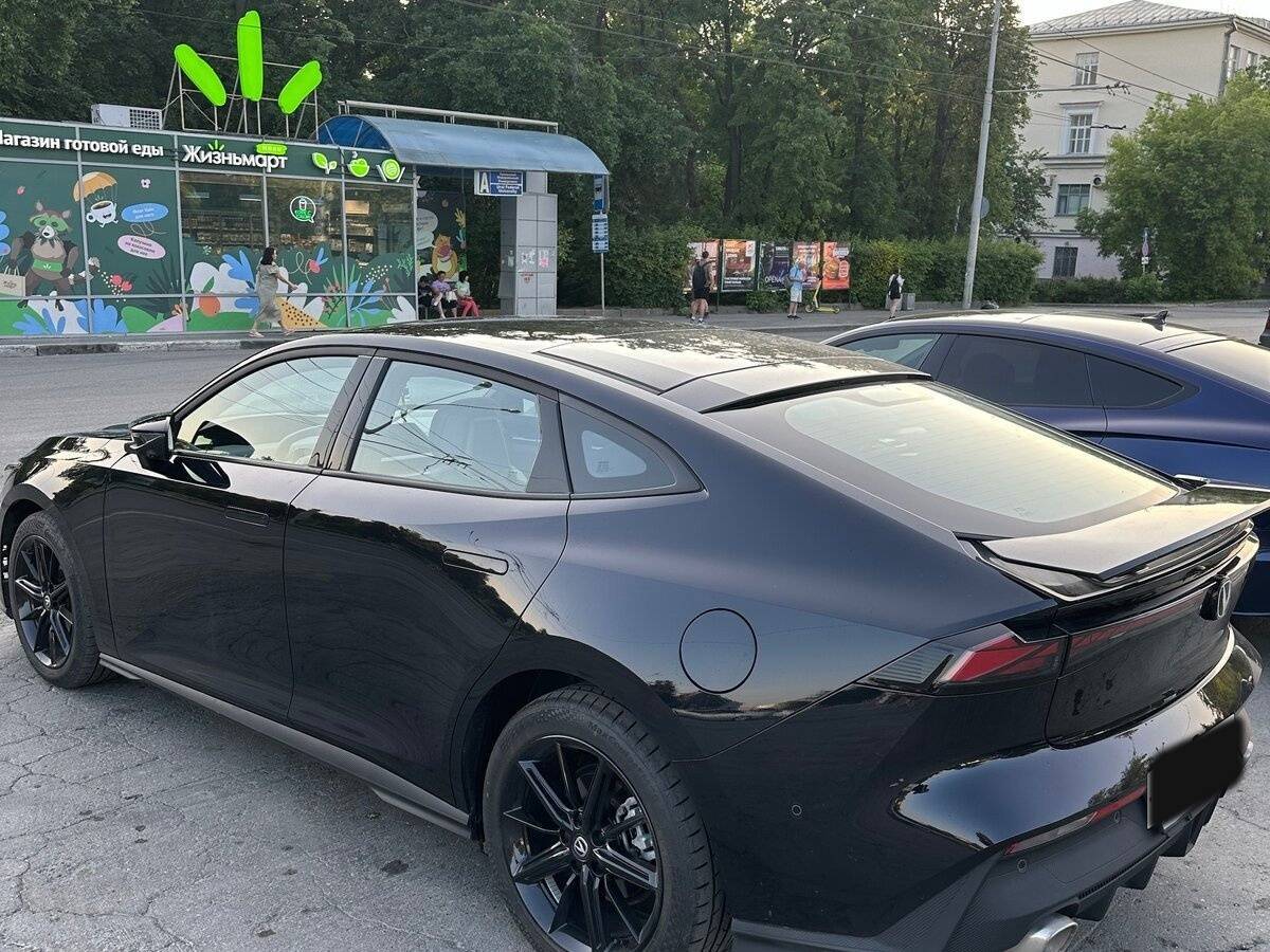 Changan UNI-V с пробегом — 2023 год. Фото: #3