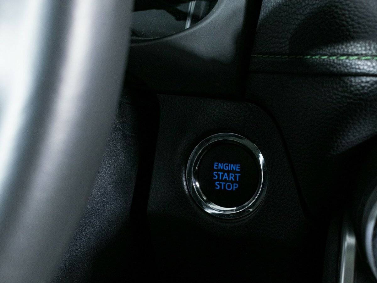 Toyota RAV4 с пробегом — 2023 год. Фото: #16