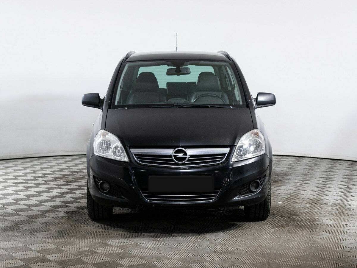 Opel Zafira с пробегом — 2010 год. Фото: #1