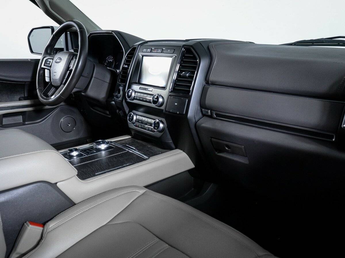 Ford Expedition с пробегом — 2021 год. Фото: #8
