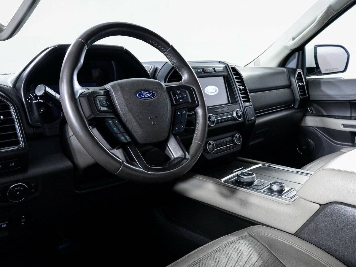 Ford Expedition с пробегом — 2021 год. Фото: #13