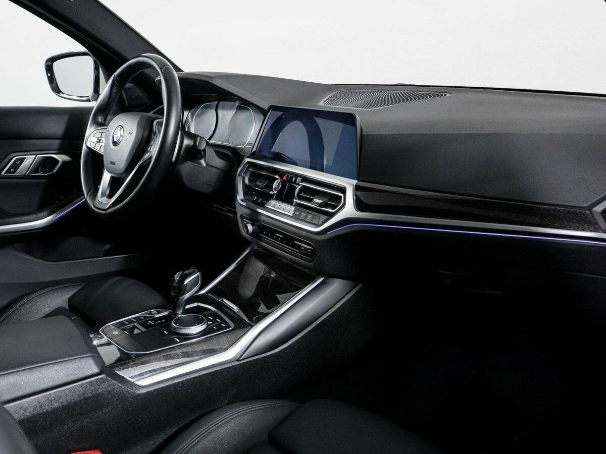 BMW 3 серии с пробегом — 2020 год. Фото: #8