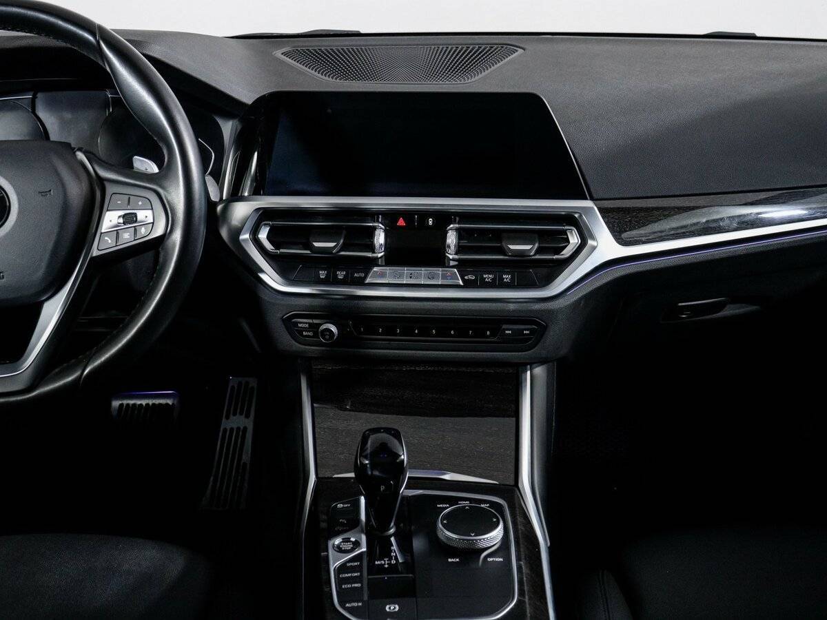 BMW 3 серии с пробегом — 2020 год. Фото: #12