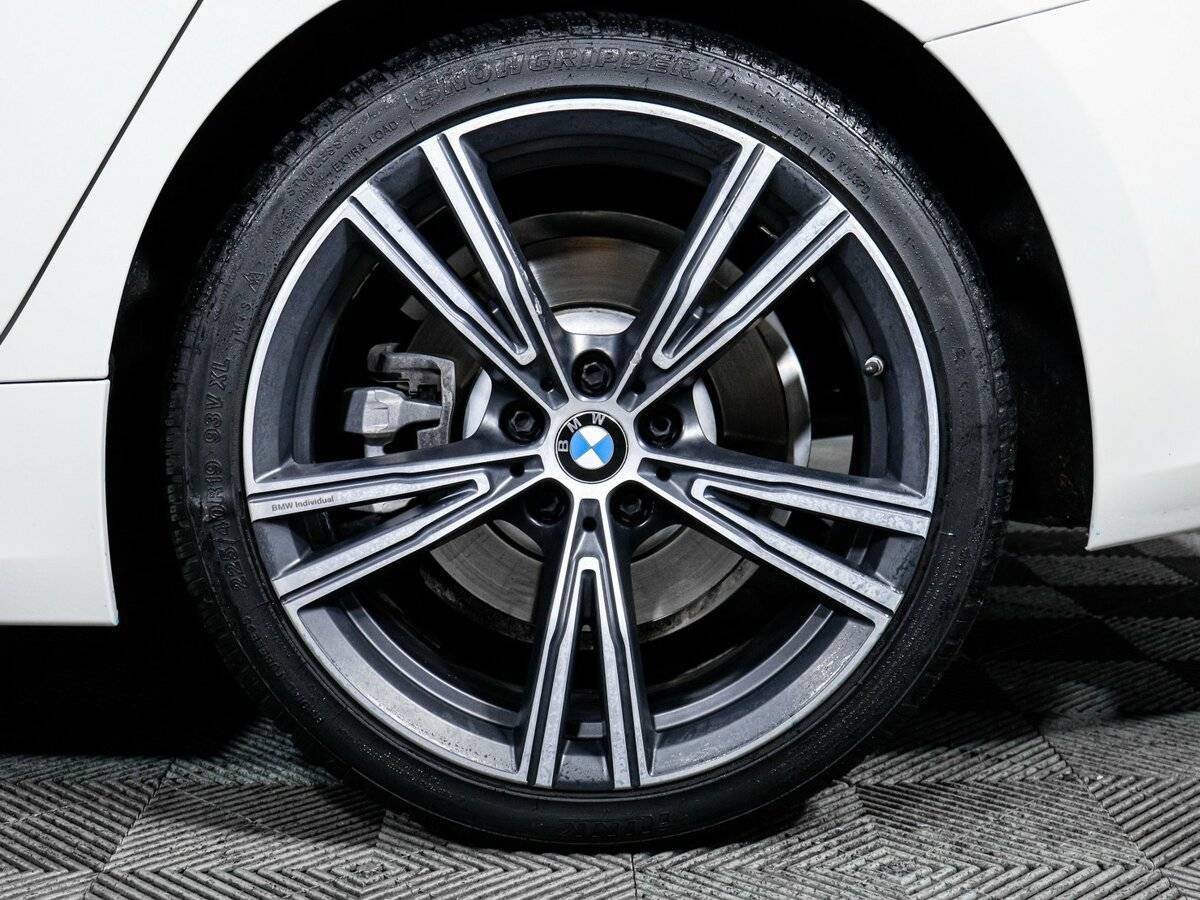 BMW 3 серии с пробегом — 2020 год. Фото: #14