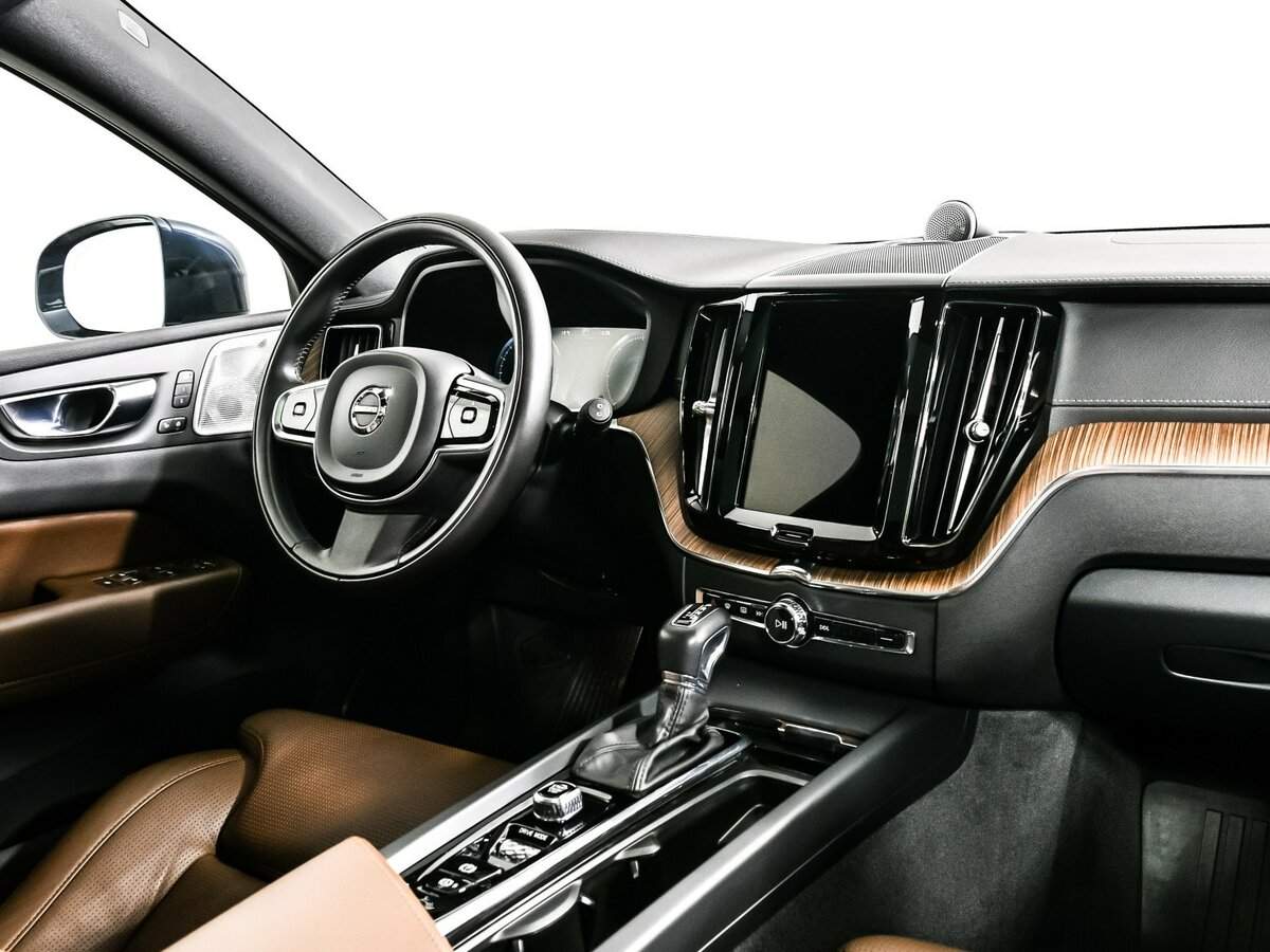Volvo XC60 с пробегом — 2021 год. Фото: #8