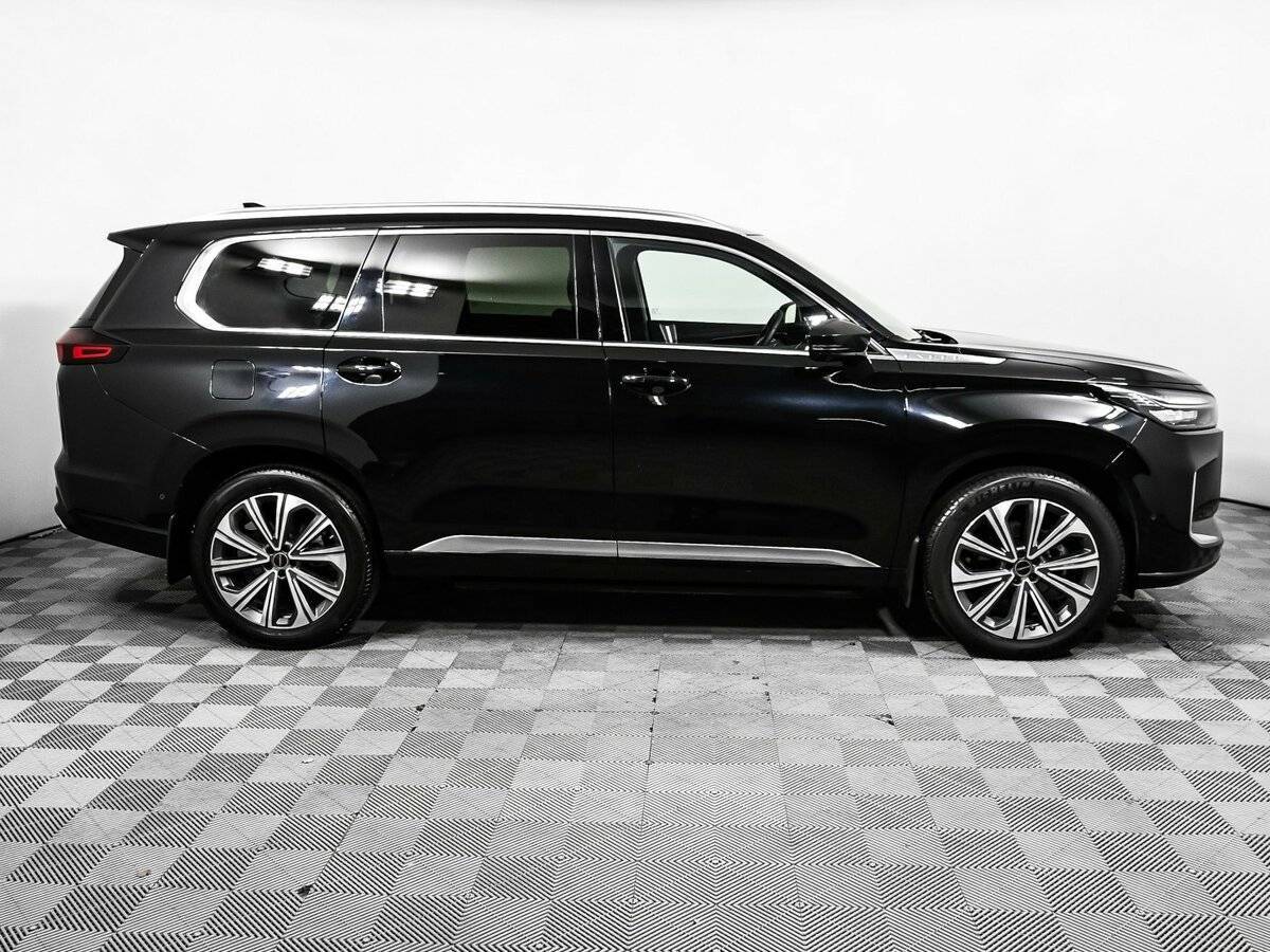 EXEED VX с пробегом — 2023 год. Фото: #3