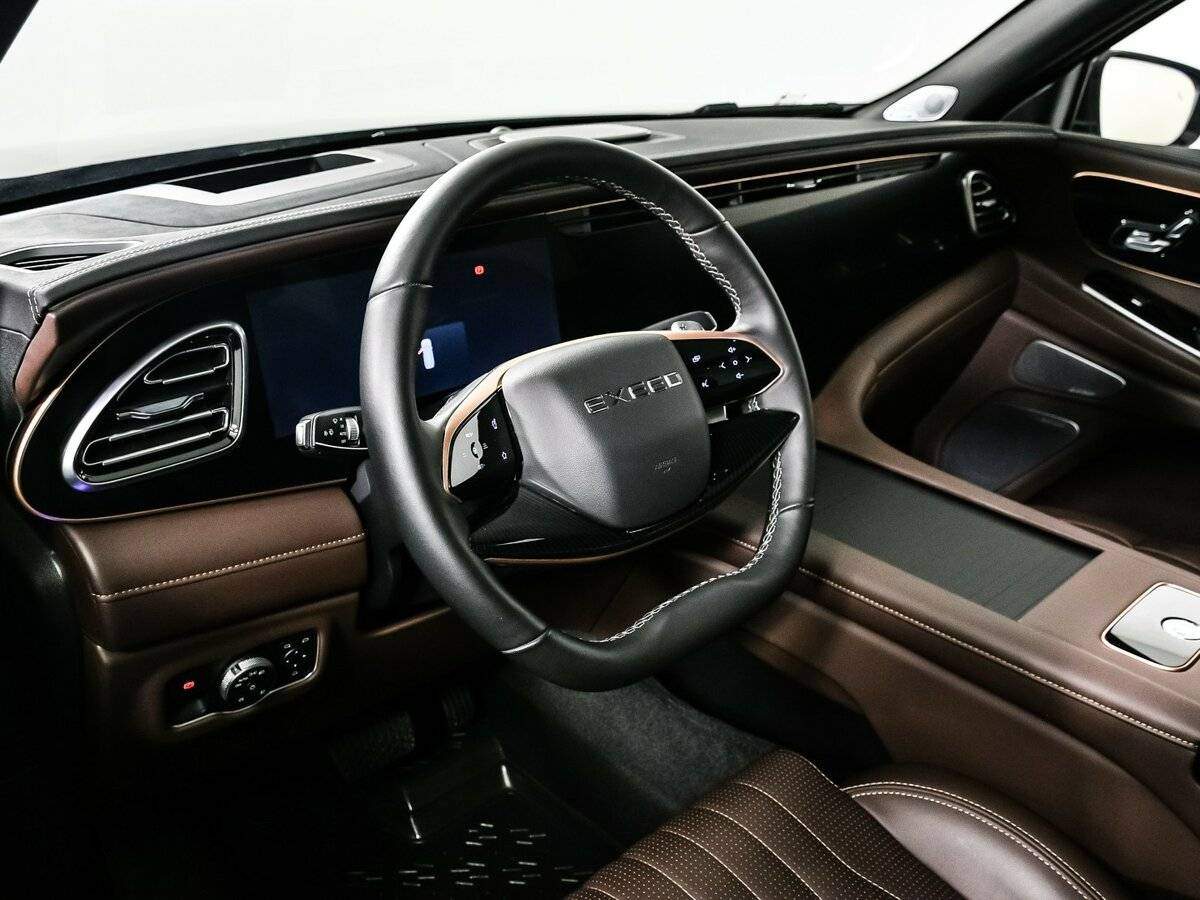 EXEED VX с пробегом — 2023 год. Фото: #12