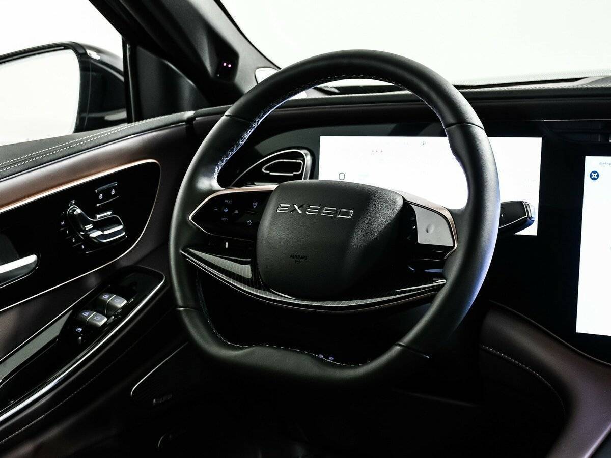 EXEED VX с пробегом — 2023 год. Фото: #18