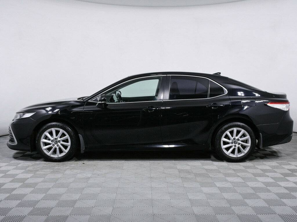 Toyota Camry с пробегом — 2021 год. Фото: #7