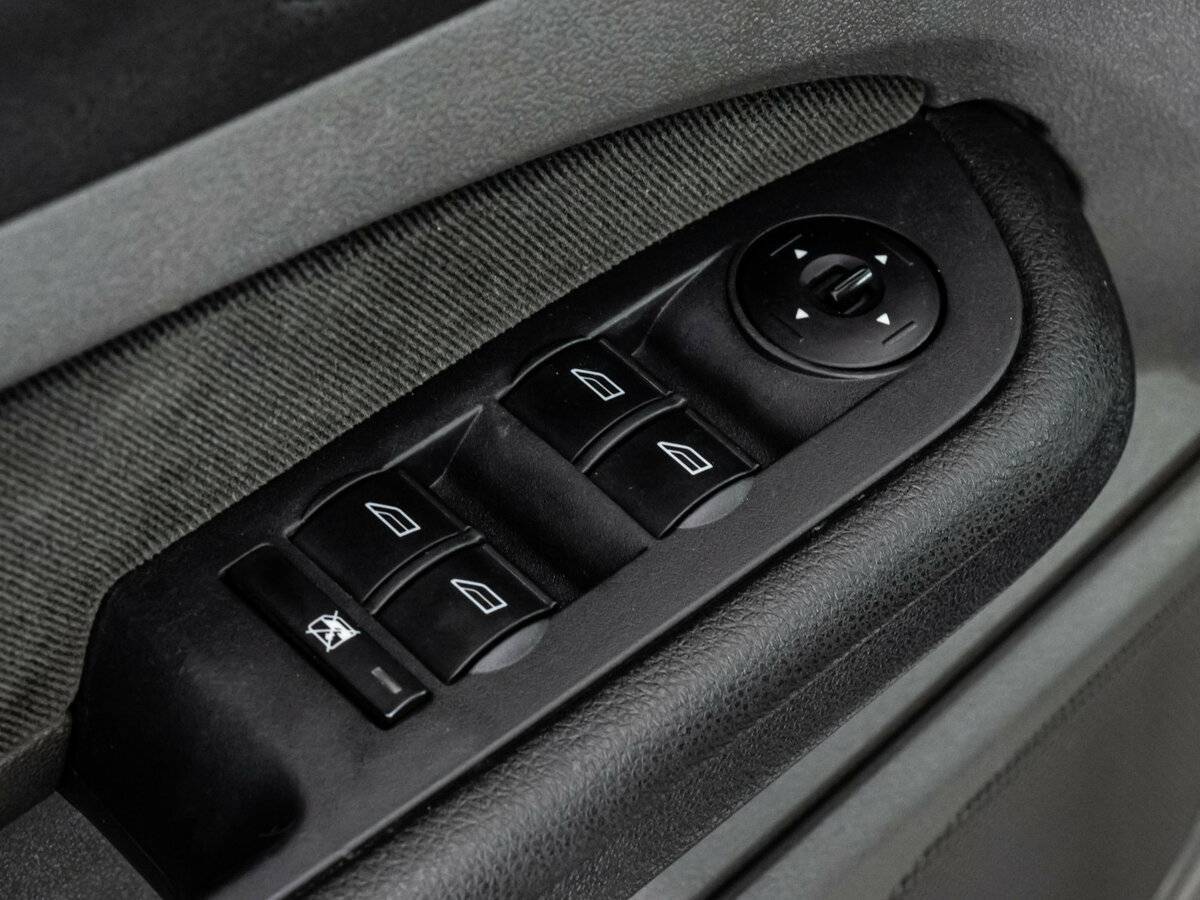 Ford Focus с пробегом — 2007 год. Фото: #13