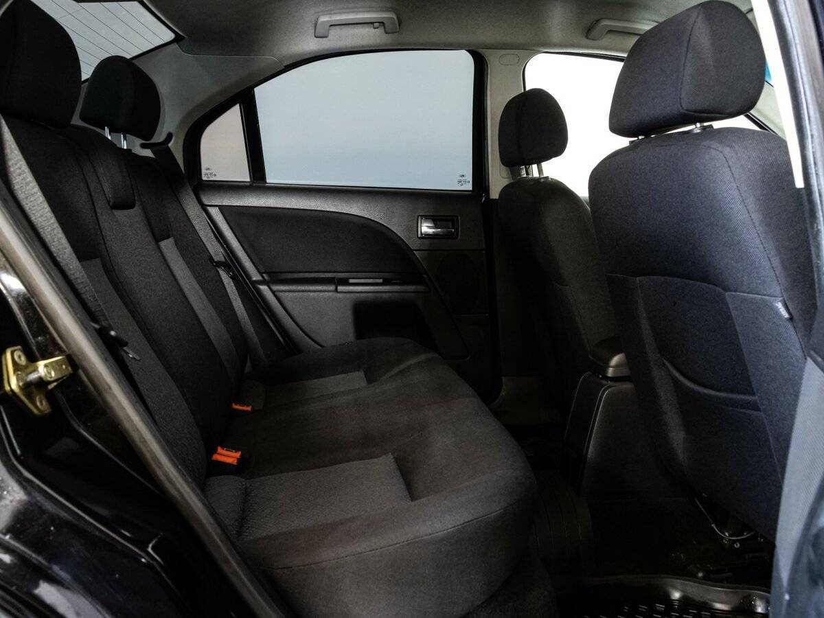 Ford Mondeo с пробегом — 2006 год. Фото: #13