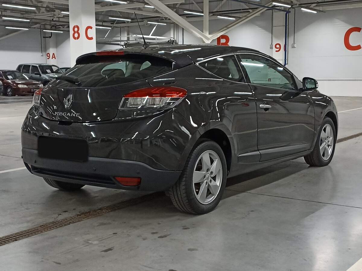 Renault Megane с пробегом — 2009 год. Фото: #4