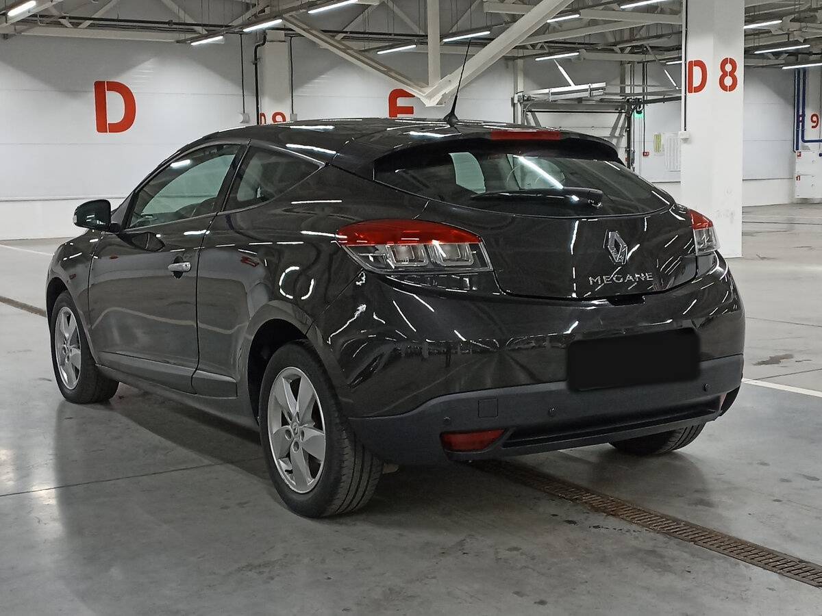 Renault Megane с пробегом — 2009 год. Фото: #6