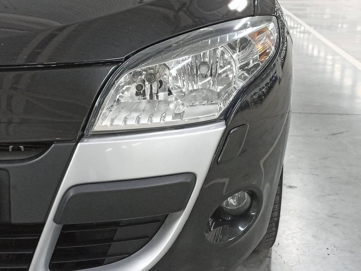 Renault Megane с пробегом — 2009 год. Фото: #16