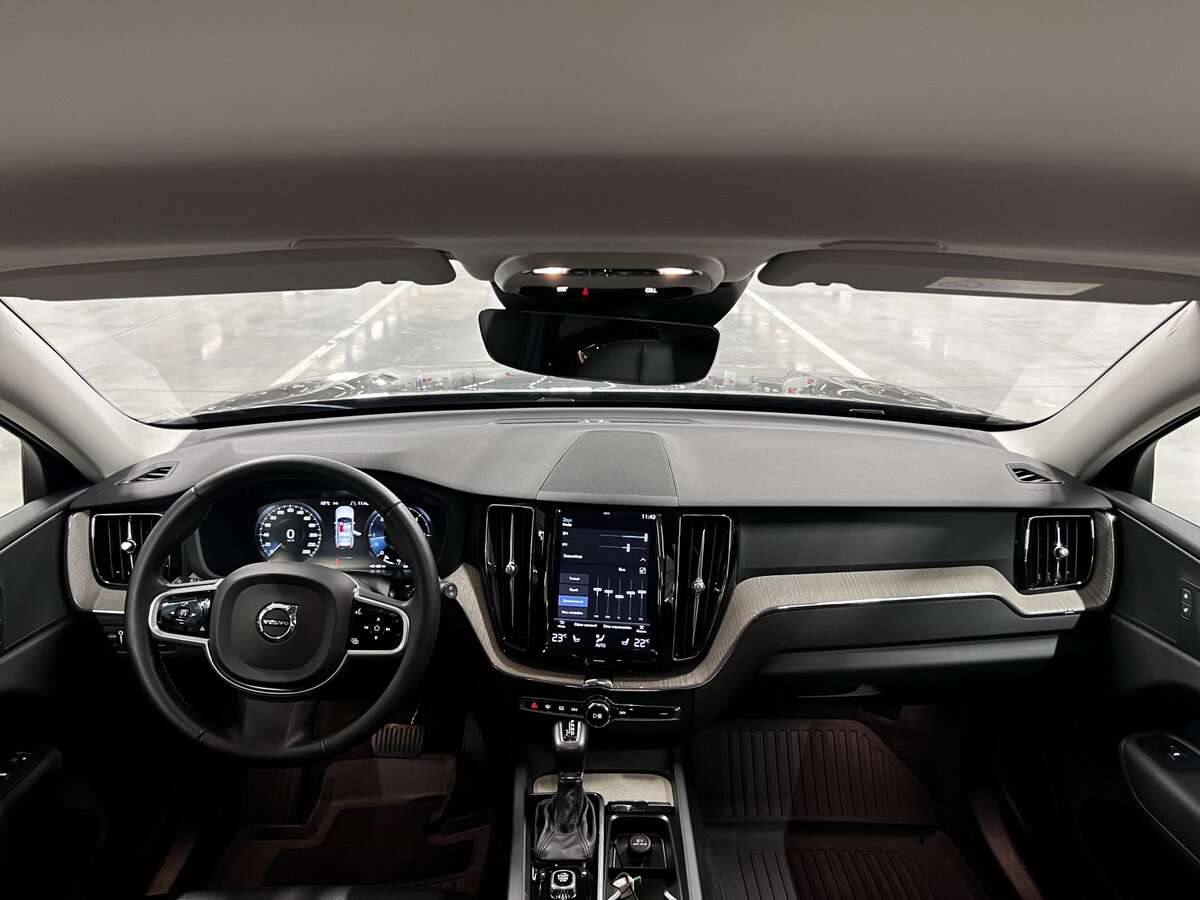 Volvo XC60 с пробегом — 2018 год. Фото: #13