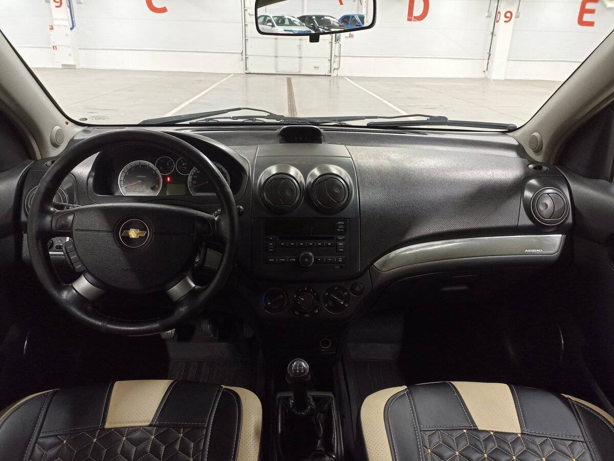 Chevrolet Aveo с пробегом — 2008 год. Фото: #13