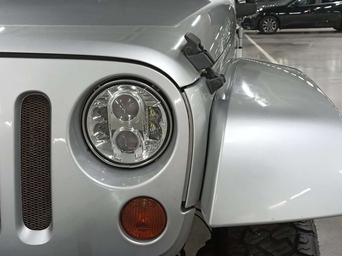 Jeep Wrangler с пробегом — 2008 год. Фото: #16