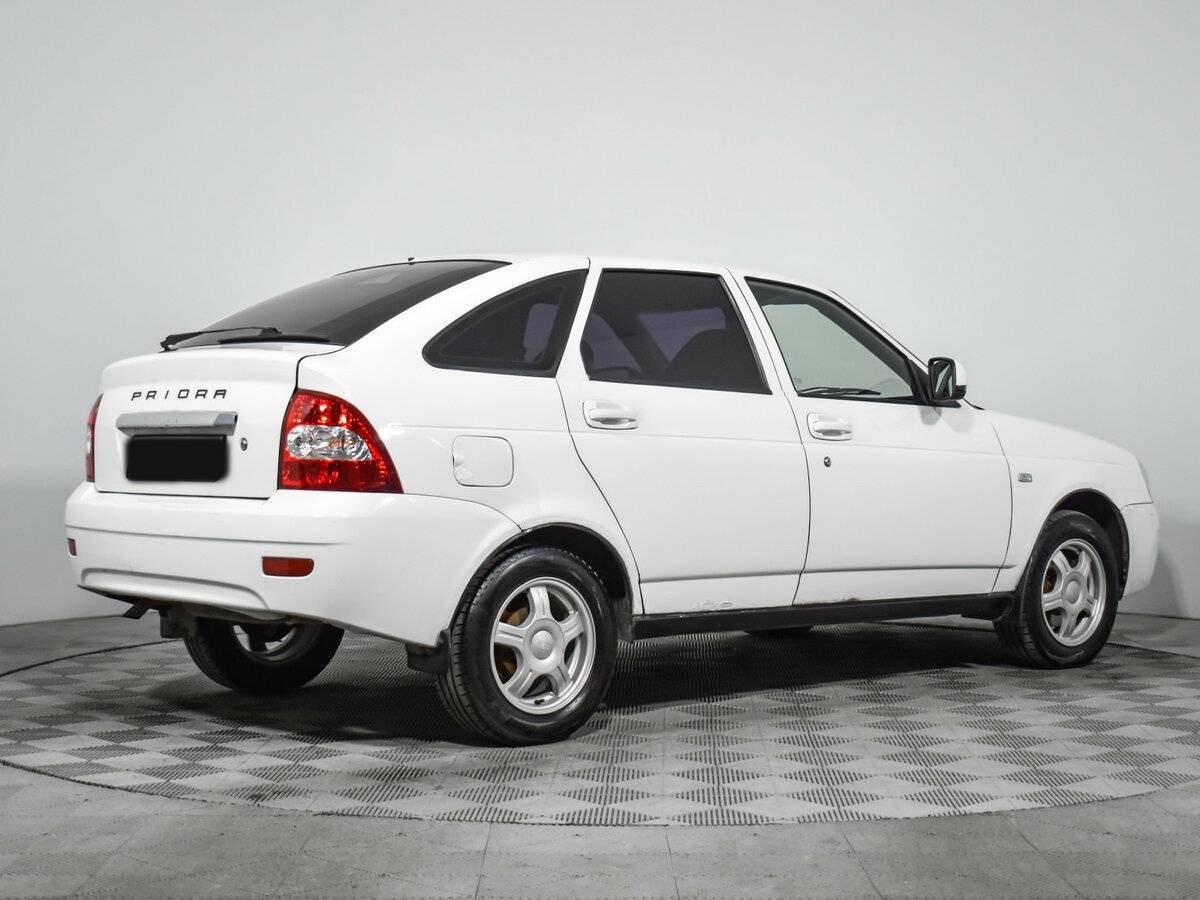 Lada (ВАЗ) Priora с пробегом — 2011 год. Фото: #4