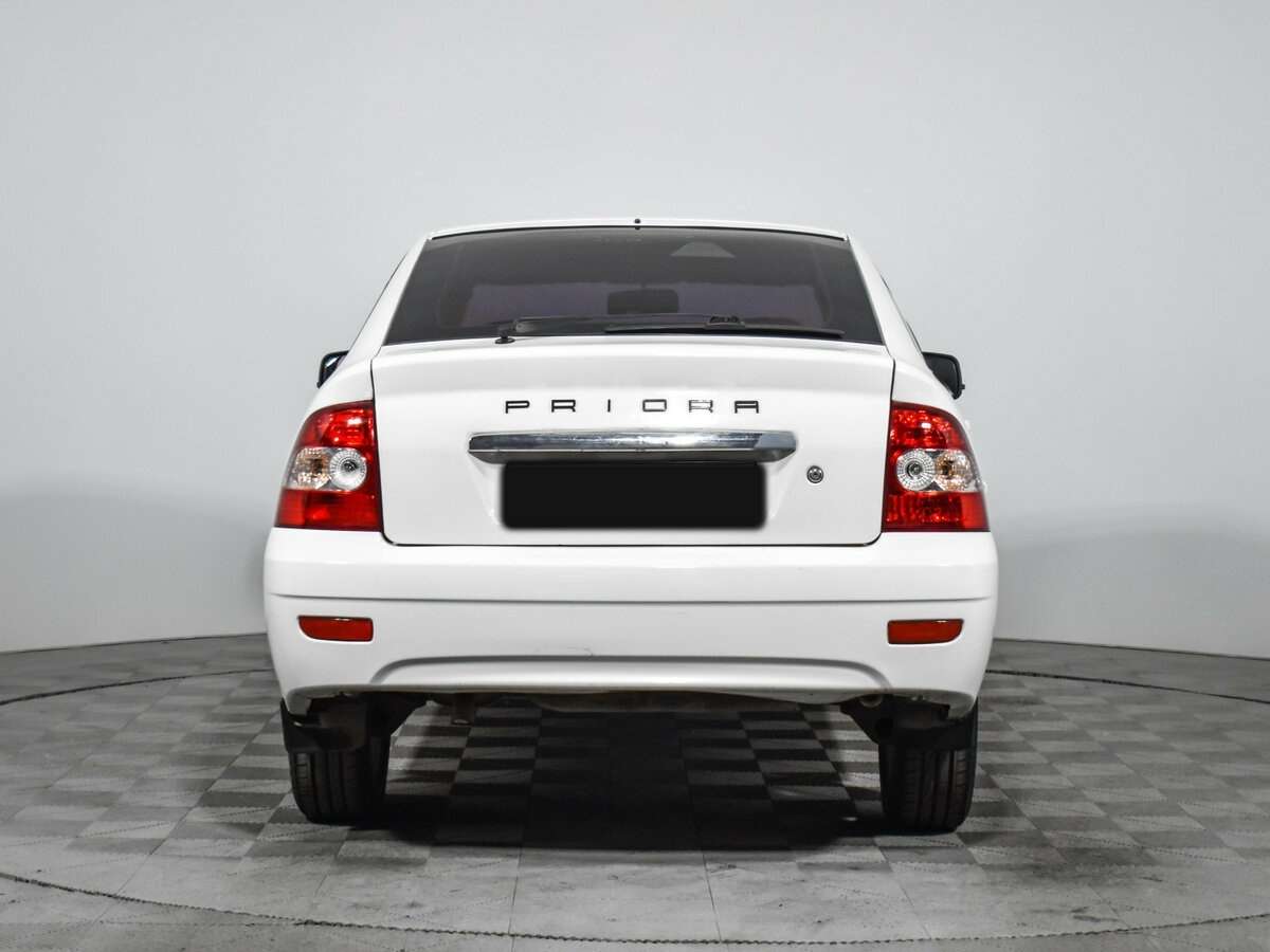 Lada (ВАЗ) Priora с пробегом — 2011 год. Фото: #5