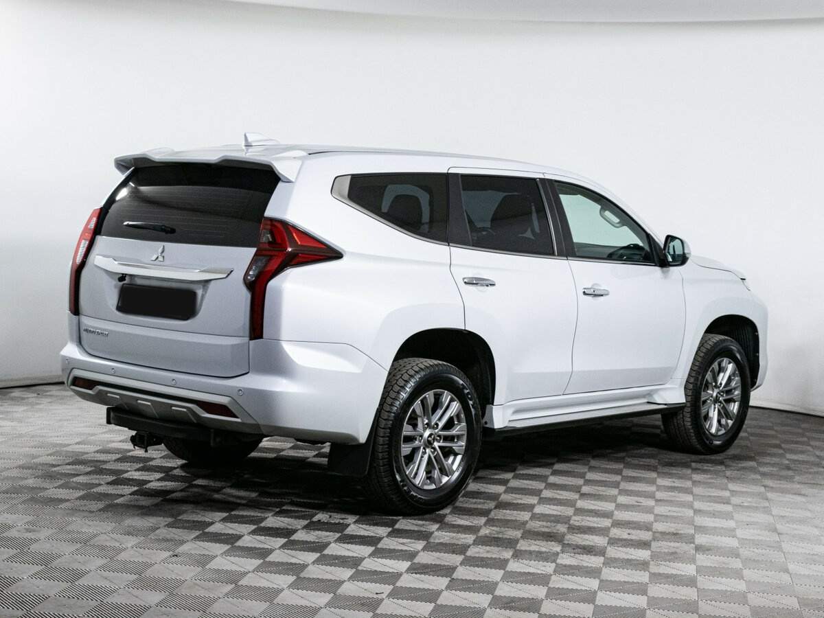 Mitsubishi Pajero Sport с пробегом — 2020 год. Фото: #3