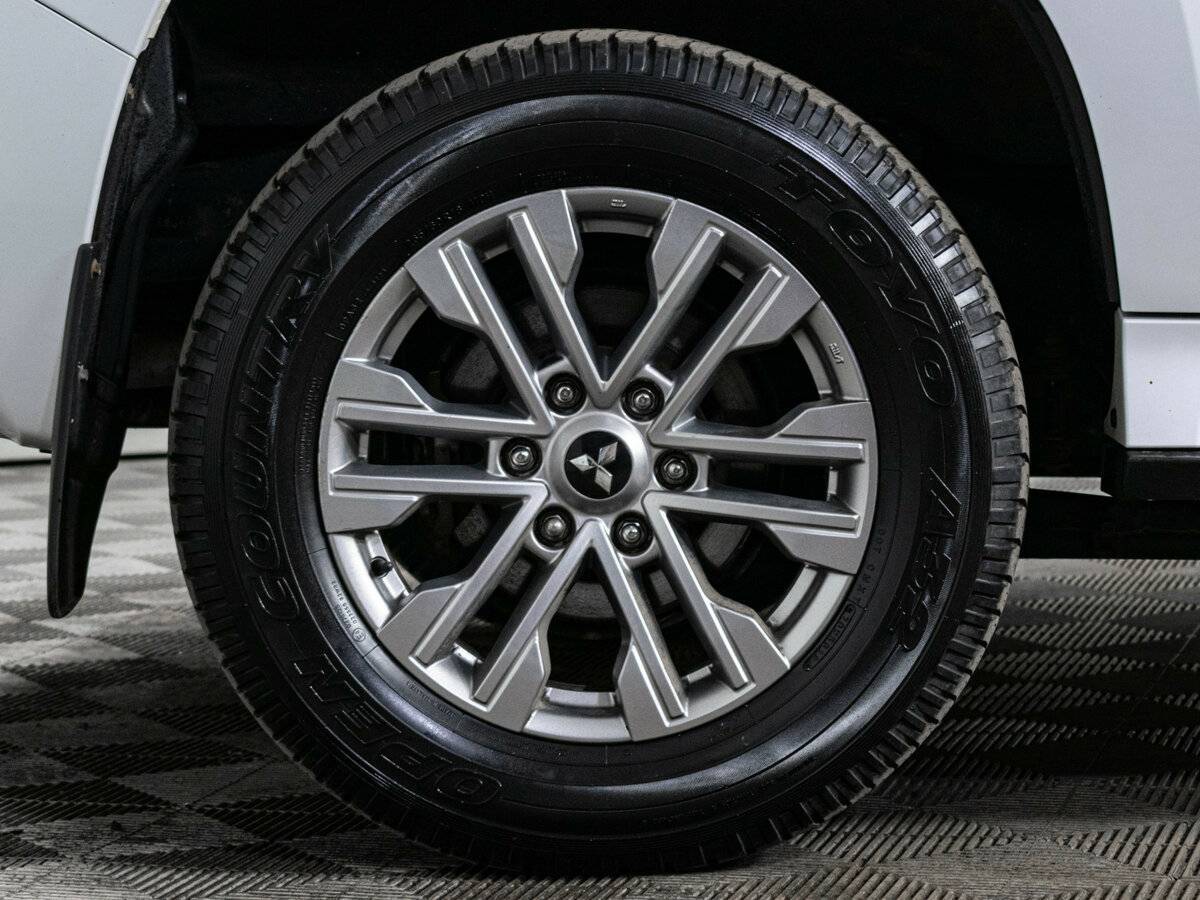 Mitsubishi Pajero Sport с пробегом — 2020 год. Фото: #15