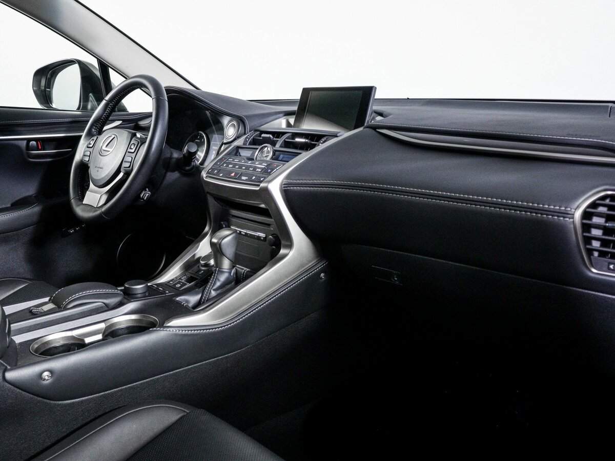 Lexus NX с пробегом — 2015 год. Фото: #6