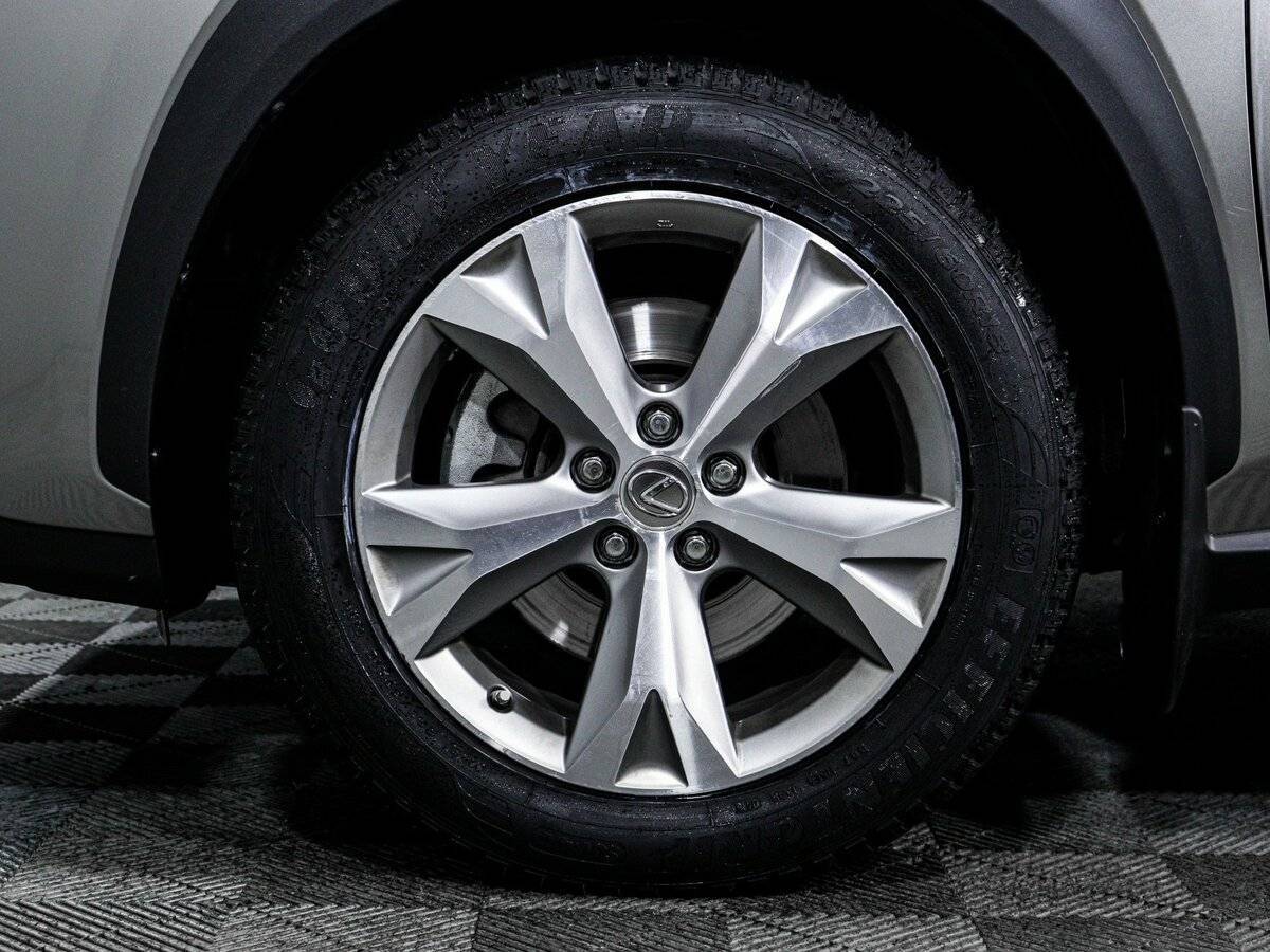 Lexus NX с пробегом — 2015 год. Фото: #11