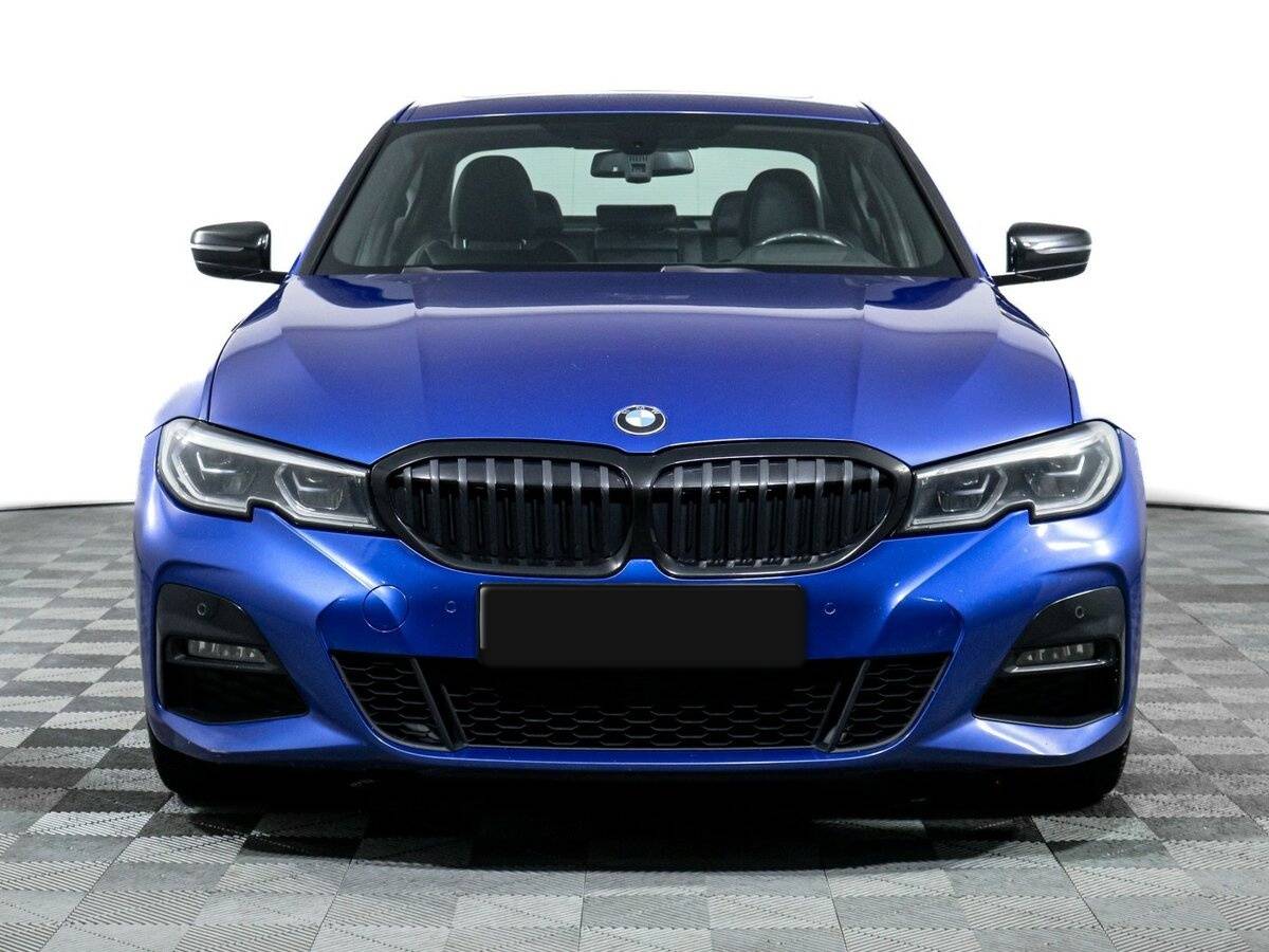 BMW 3 серии с пробегом — 2020 год. Фото: #1