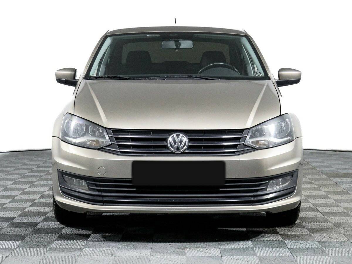 Volkswagen Polo с пробегом — 2016 год. Фото: #1
