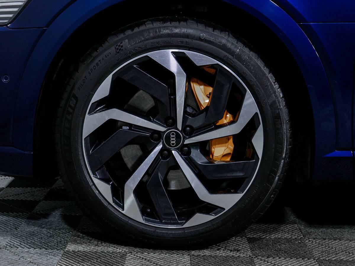 Audi e-tron Sportback с пробегом — 2022 год. Фото: #14