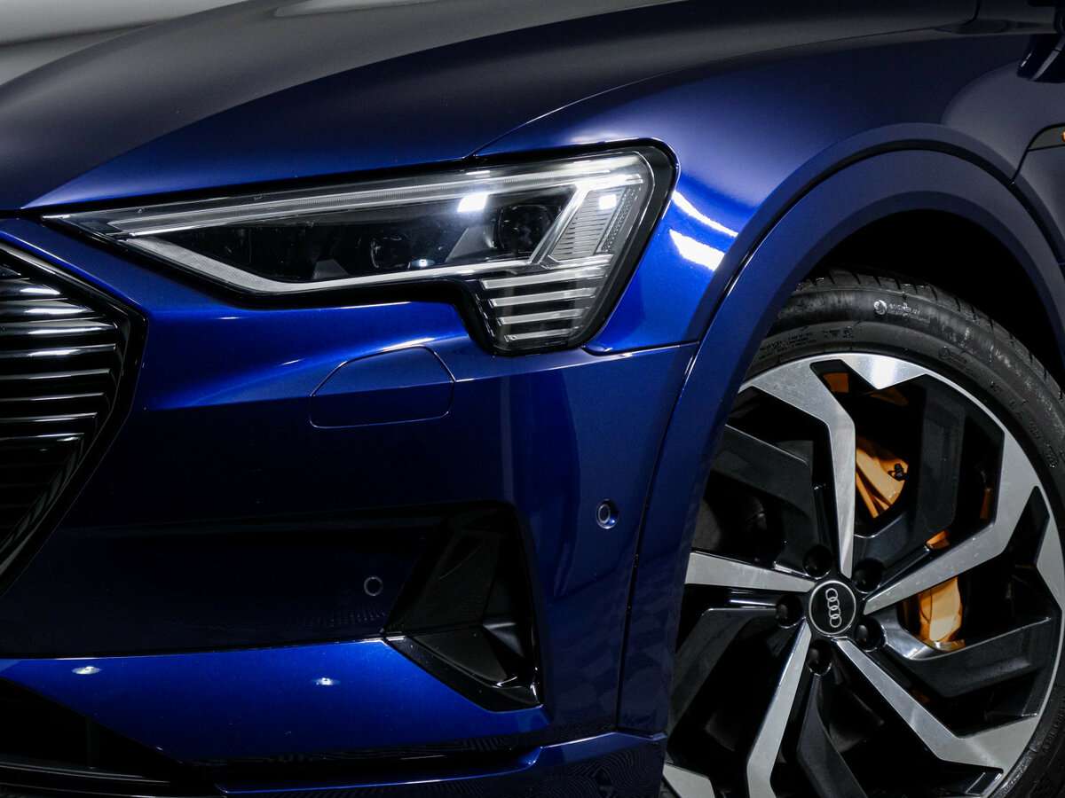 Audi e-tron Sportback с пробегом — 2022 год. Фото: #16