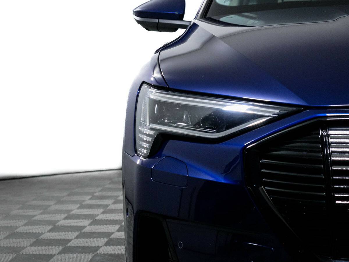Audi e-tron Sportback с пробегом — 2022 год. Фото: #17