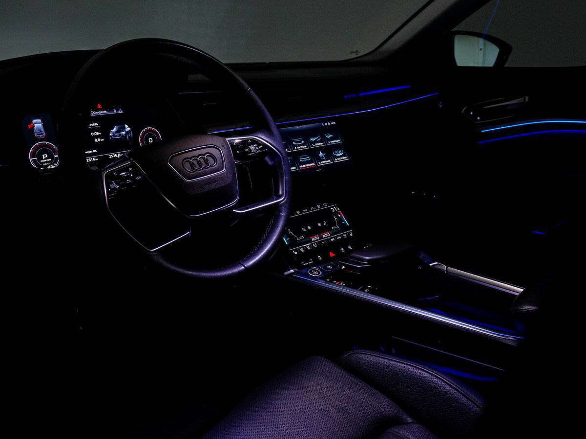 Audi e-tron Sportback с пробегом — 2022 год. Фото: #27