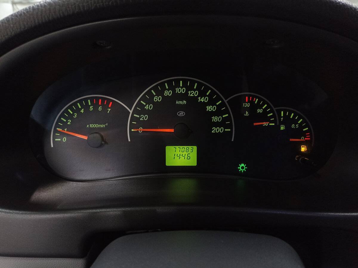 Lada (ВАЗ) Priora с пробегом — 2007 год. Фото: #12