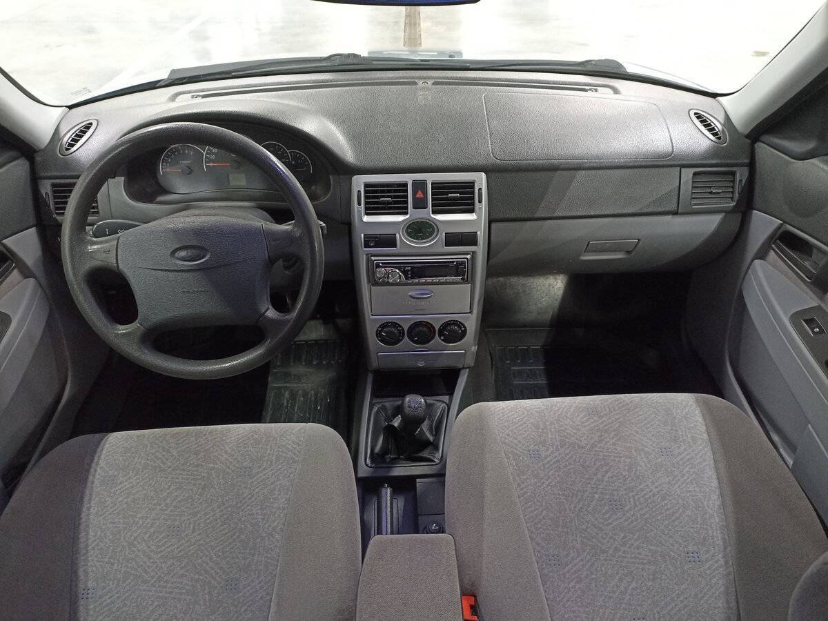 Lada (ВАЗ) Priora с пробегом — 2007 год. Фото: #13