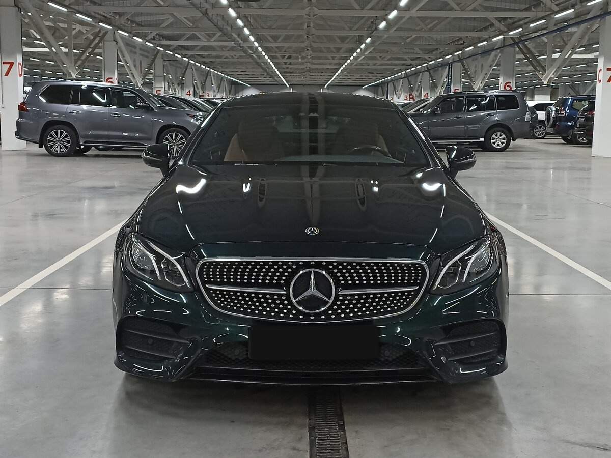 Mercedes-Benz E-Класс с пробегом — 2019 год. Фото: #1