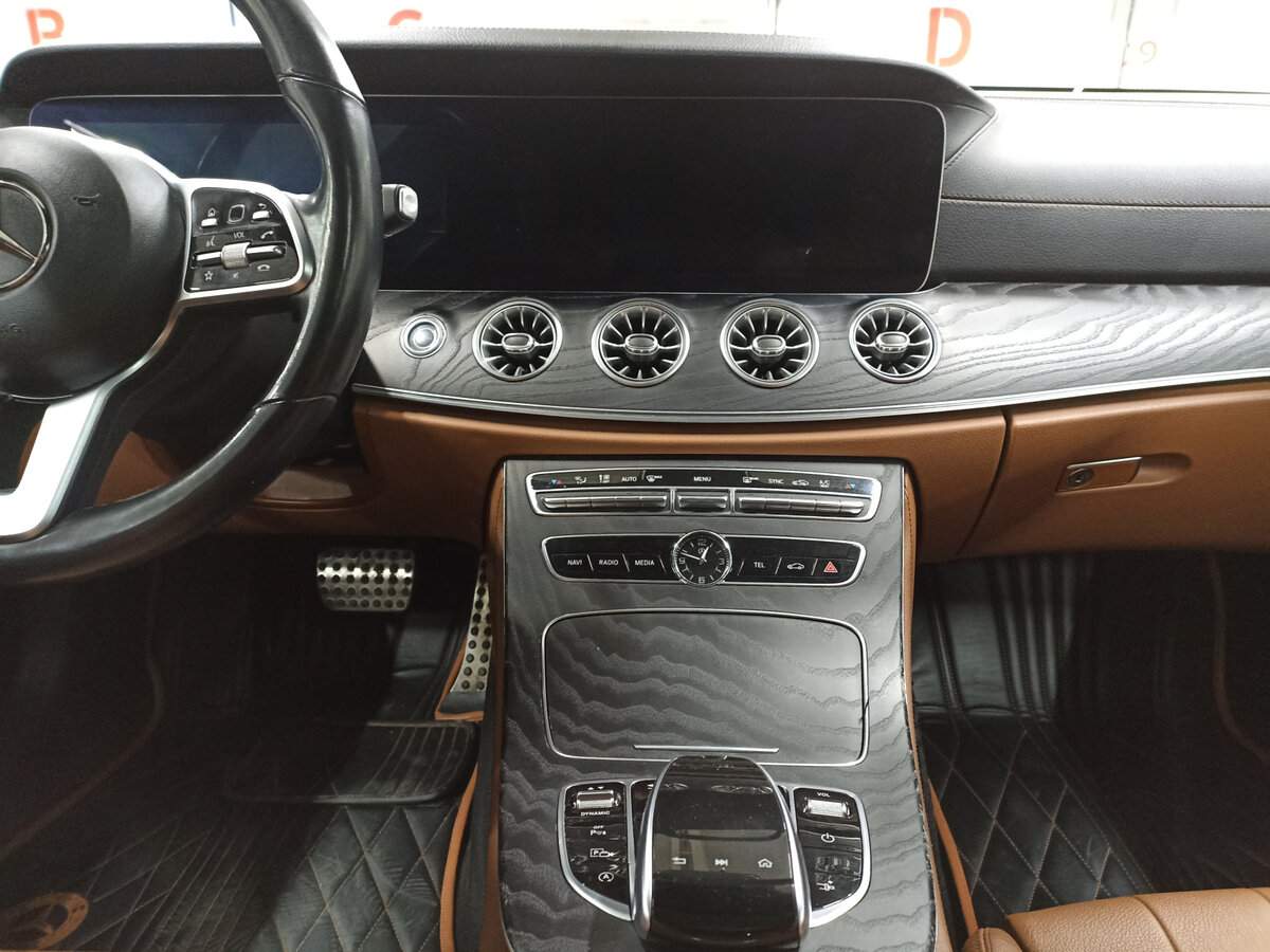 Mercedes-Benz E-Класс с пробегом — 2019 год. Фото: #14