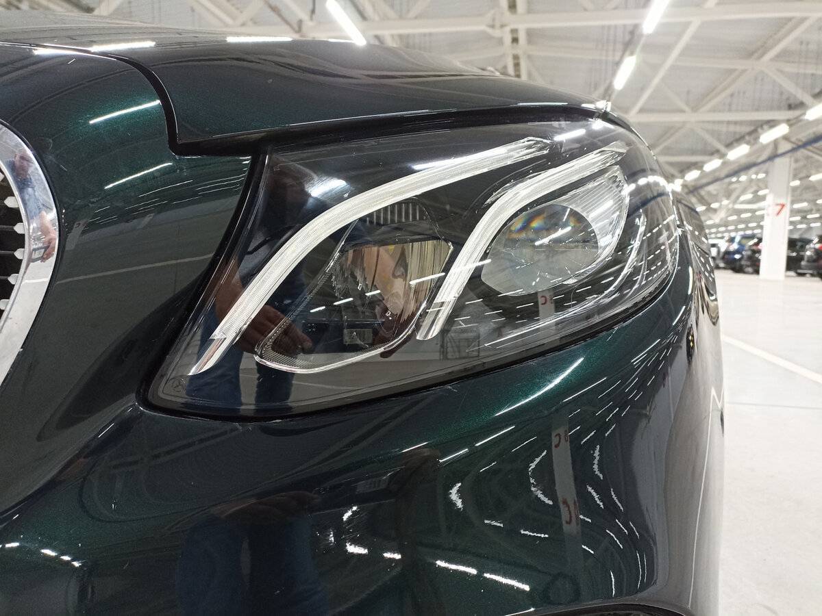 Mercedes-Benz E-Класс с пробегом — 2019 год. Фото: #16