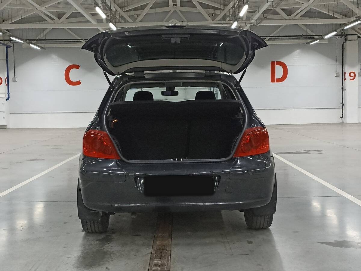 Peugeot 307 с пробегом — 2006 год. Фото: #9